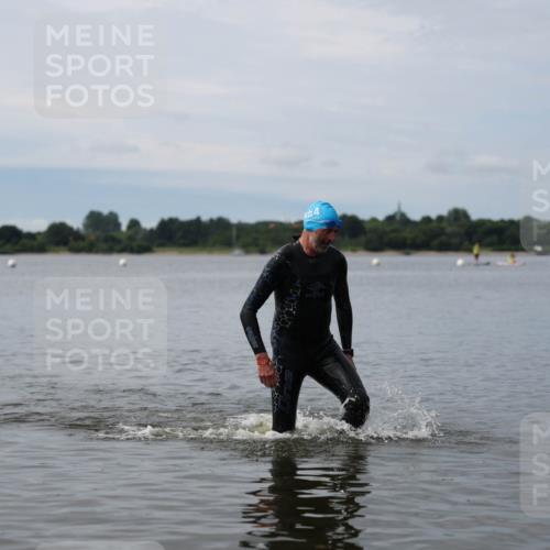 21.06.2026 - Viking Triathlon Michael Strokosch http://msf.ph/oto/9820432 21.06.2026 10:58:25 Schwimmen 439 meine-sportfotos.de