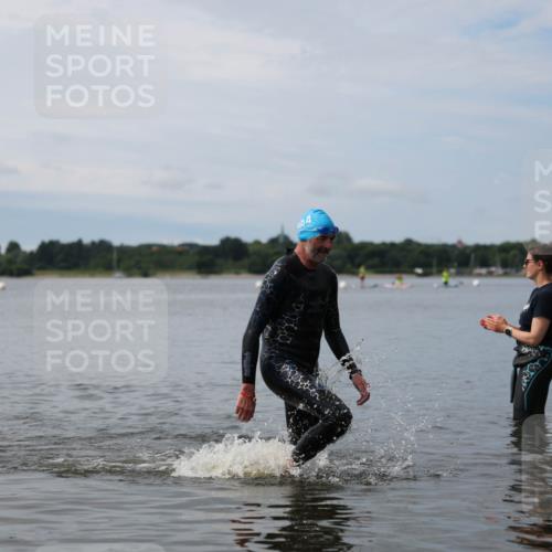 21.06.2026 - Viking Triathlon Michael Strokosch http://msf.ph/oto/9820433 21.06.2026 10:58:26 Schwimmen 439 meine-sportfotos.de