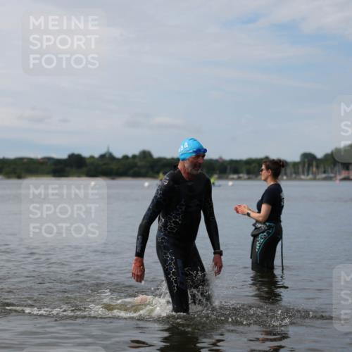 21.06.2026 - Viking Triathlon Michael Strokosch http://msf.ph/oto/9820435 21.06.2026 10:58:27 Schwimmen 439 meine-sportfotos.de