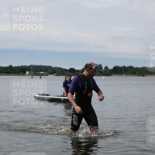 21.06.2026 - Viking Triathlon Michael Strokosch http://msf.ph/oto/9820444 21.06.2026 10:58:41 Schwimmen 141 meine-sportfotos.de