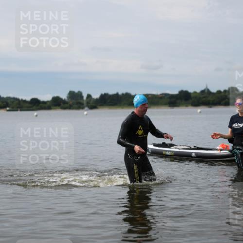 21.06.2026 - Viking Triathlon Michael Strokosch http://msf.ph/oto/9820465 21.06.2026 10:59:09 Schwimmen 106, 253 meine-sportfotos.de