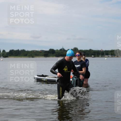 21.06.2026 - Viking Triathlon Michael Strokosch http://msf.ph/oto/9820469 21.06.2026 10:59:10 Schwimmen 106, 253 meine-sportfotos.de