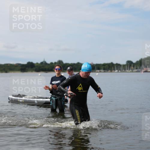 21.06.2026 - Viking Triathlon Michael Strokosch http://msf.ph/oto/9820472 21.06.2026 10:59:10 Schwimmen 106, 253 meine-sportfotos.de