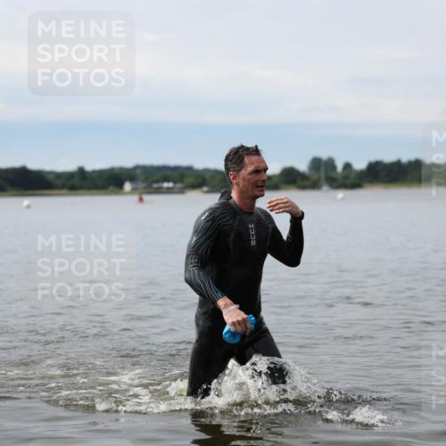 21.06.2026 - Viking Triathlon Michael Strokosch http://msf.ph/oto/9820479 21.06.2026 10:59:18 Schwimmen 106, 253 meine-sportfotos.de