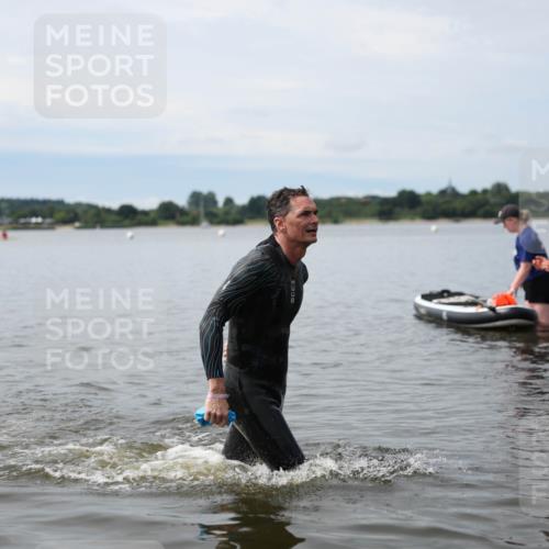 21.06.2026 - Viking Triathlon Michael Strokosch http://msf.ph/oto/9820481 21.06.2026 10:59:19 Schwimmen 106, 253 meine-sportfotos.de