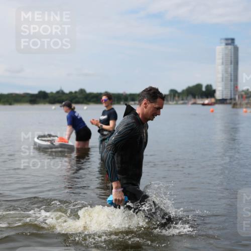 21.06.2026 - Viking Triathlon Michael Strokosch http://msf.ph/oto/9820485 21.06.2026 10:59:20 Schwimmen 106, 253 meine-sportfotos.de