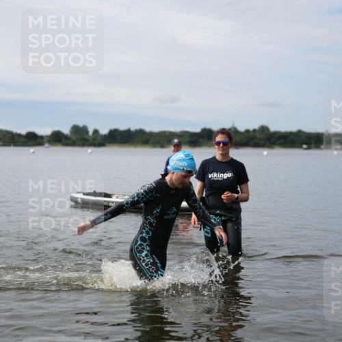 21.06.2026 - Viking Triathlon Michael Strokosch http://msf.ph/oto/9820498 21.06.2026 10:59:44 Schwimmen 542 meine-sportfotos.de
