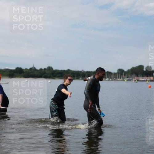 21.06.2026 - Viking Triathlon Michael Strokosch http://msf.ph/oto/9820513 21.06.2026 11:01:02 Schwimmen 71 meine-sportfotos.de