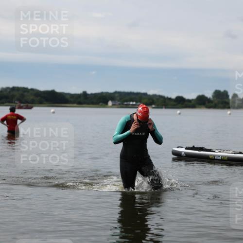 21.06.2026 - Viking Triathlon Michael Strokosch http://msf.ph/oto/9820521 21.06.2026 11:01:56 Schwimmen 646 meine-sportfotos.de