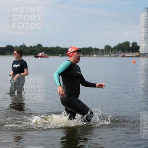 21.06.2026 - Viking Triathlon Michael Strokosch http://msf.ph/oto/9820532 21.06.2026 11:01:59 Schwimmen 646 meine-sportfotos.de