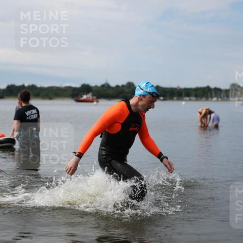 21.06.2026 - Viking Triathlon Michael Strokosch http://msf.ph/oto/9820541 21.06.2026 11:02:51 Schwimmen 379 meine-sportfotos.de