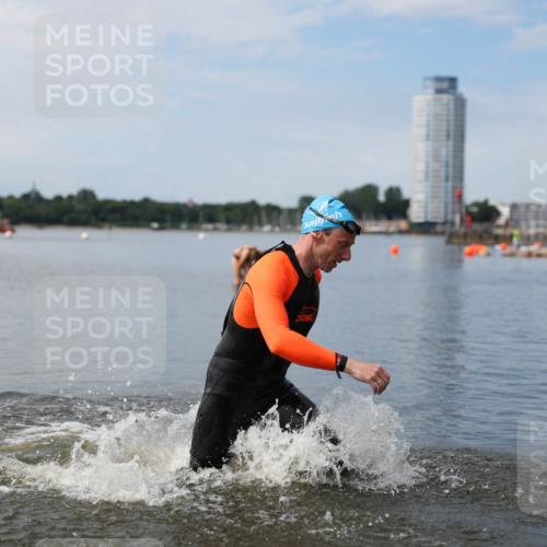 21.06.2026 - Viking Triathlon Michael Strokosch http://msf.ph/oto/9820544 21.06.2026 11:02:52 Schwimmen 379 meine-sportfotos.de