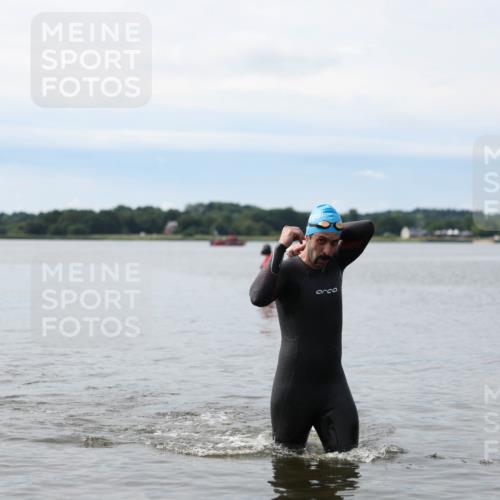 21.06.2026 - Viking Triathlon Michael Strokosch http://msf.ph/oto/9820551 21.06.2026 11:03:19 Schwimmen 529 meine-sportfotos.de