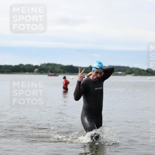 21.06.2026 - Viking Triathlon Michael Strokosch http://msf.ph/oto/9820552 21.06.2026 11:03:20 Schwimmen 529 meine-sportfotos.de