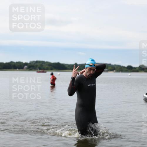 21.06.2026 - Viking Triathlon Michael Strokosch http://msf.ph/oto/9820553 21.06.2026 11:03:20 Schwimmen 529 meine-sportfotos.de