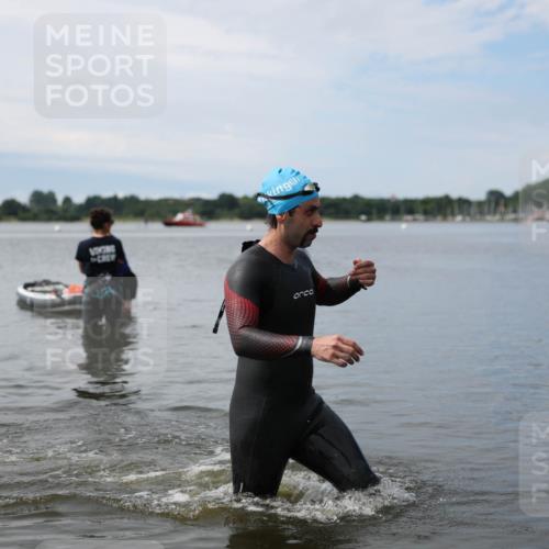 21.06.2026 - Viking Triathlon Michael Strokosch http://msf.ph/oto/9820564 21.06.2026 11:03:22 Schwimmen 529 meine-sportfotos.de