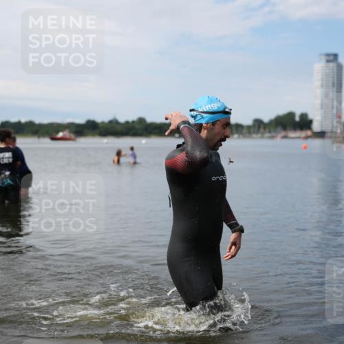 21.06.2026 - Viking Triathlon Michael Strokosch http://msf.ph/oto/9820566 21.06.2026 11:03:23 Schwimmen 529 meine-sportfotos.de