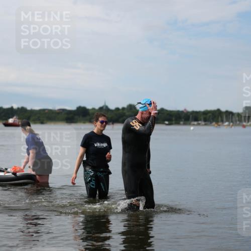 21.06.2026 - Viking Triathlon Michael Strokosch http://msf.ph/oto/9820584 21.06.2026 11:04:10 Schwimmen 421 meine-sportfotos.de