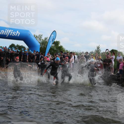 21.06.2026 - Viking Triathlon Michael Strokosch http://msf.ph/oto/9820617 21.06.2026 10:00:28 Schwimmen 1, 19, 21, 25, 31, 189, 334, 422, 474, 517, 547, 575, 610, 637, 669 meine-sportfotos.de