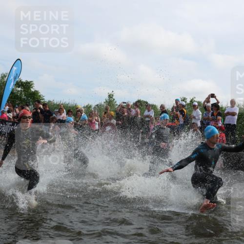 21.06.2026 - Viking Triathlon Michael Strokosch http://msf.ph/oto/9820661 21.06.2026 10:00:49 Schwimmen 27, 42, 46, 74, 98, 119, 176, 218, 371, 426, 441, 466, 565, 569, 643 meine-sportfotos.de