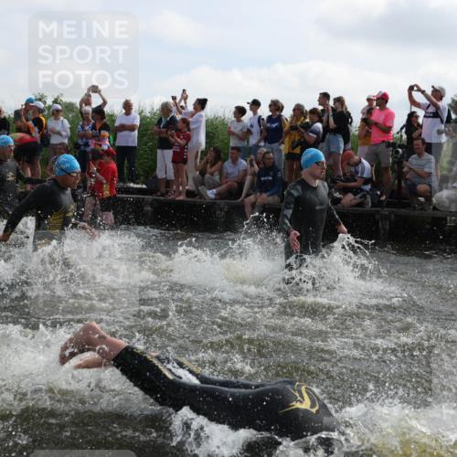 21.06.2026 - Viking Triathlon Michael Strokosch http://msf.ph/oto/9820667 21.06.2026 10:00:50 Schwimmen 27, 42, 46, 74, 98, 119, 176, 218, 371, 426, 441, 466, 565, 569, 643 meine-sportfotos.de