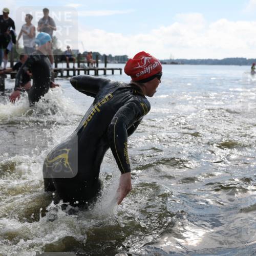 21.06.2026 - Viking Triathlon Michael Strokosch http://msf.ph/oto/9820668 21.06.2026 10:00:52 Schwimmen 27, 42, 46, 74, 98, 119, 176, 218, 371, 426, 441, 466, 565, 569, 643 meine-sportfotos.de