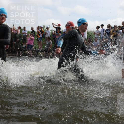 21.06.2026 - Viking Triathlon Michael Strokosch http://msf.ph/oto/9820691 21.06.2026 10:01:01 Schwimmen 14, 17, 27, 42, 74, 98, 180, 218, 249, 337, 454, 506, 527, 623, 640 meine-sportfotos.de