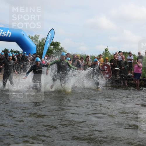 21.06.2026 - Viking Triathlon Michael Strokosch http://msf.ph/oto/9820693 21.06.2026 10:01:03 Schwimmen 5, 14, 17, 74, 169, 180, 218, 249, 270, 337, 342, 383, 454, 506, 527, 623, 640 meine-sportfotos.de