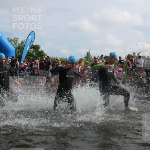 21.06.2026 - Viking Triathlon Michael Strokosch http://msf.ph/oto/9820698 21.06.2026 10:01:04 Schwimmen 5, 14, 17, 169, 180, 249, 270, 337, 342, 383, 454, 506, 527, 623, 640 meine-sportfotos.de