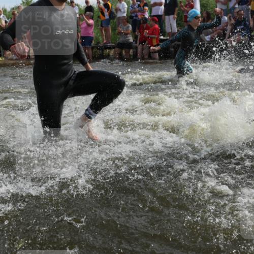 21.06.2026 - Viking Triathlon Michael Strokosch http://msf.ph/oto/9820704 21.06.2026 10:01:06 Schwimmen 5, 14, 17, 169, 180, 249, 270, 337, 342, 383, 454, 506, 527, 623, 640 meine-sportfotos.de