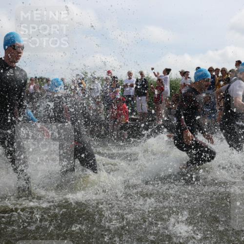 21.06.2026 - Viking Triathlon Michael Strokosch http://msf.ph/oto/9820713 21.06.2026 10:01:10 Schwimmen 5, 14, 65, 89, 169, 180, 249, 270, 280, 337, 342, 383, 447, 486, 527 meine-sportfotos.de