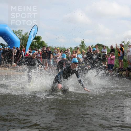 21.06.2026 - Viking Triathlon Michael Strokosch http://msf.ph/oto/9820718 21.06.2026 10:01:15 Schwimmen 5, 18, 65, 89, 114, 131, 169, 242, 270, 271, 280, 342, 383, 447, 486 meine-sportfotos.de