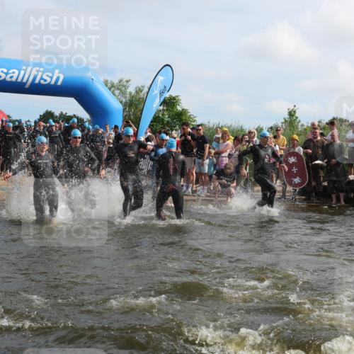 21.06.2026 - Viking Triathlon Michael Strokosch http://msf.ph/oto/9820722 21.06.2026 10:01:18 Schwimmen 18, 65, 89, 114, 131, 242, 271, 280, 447, 486 meine-sportfotos.de