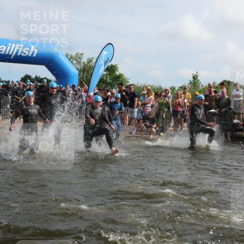 21.06.2026 - Viking Triathlon Michael Strokosch http://msf.ph/oto/9820723 21.06.2026 10:01:19 Schwimmen 18, 28, 51, 65, 89, 114, 131, 145, 242, 271, 280, 447, 486, 500, 665 meine-sportfotos.de