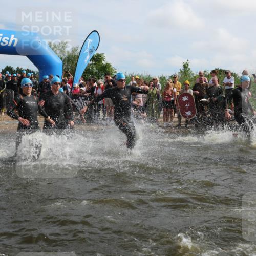 21.06.2026 - Viking Triathlon Michael Strokosch http://msf.ph/oto/9820725 21.06.2026 10:01:19 Schwimmen 18, 28, 51, 65, 89, 114, 131, 145, 242, 271, 280, 447, 486, 500, 665 meine-sportfotos.de