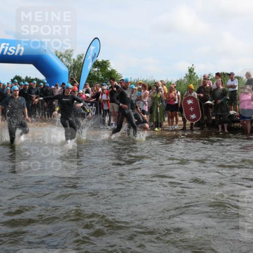 21.06.2026 - Viking Triathlon Michael Strokosch http://msf.ph/oto/9820732 21.06.2026 10:01:23 Schwimmen 18, 26, 28, 51, 65, 89, 114, 131, 145, 242, 271, 280, 447, 486, 500, 568, 576, 665 meine-sportfotos.de