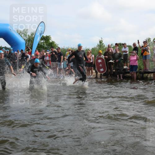 21.06.2026 - Viking Triathlon Michael Strokosch http://msf.ph/oto/9820733 21.06.2026 10:01:24 Schwimmen 13, 18, 26, 28, 51, 114, 131, 145, 242, 271, 300, 500, 568, 576, 665 meine-sportfotos.de