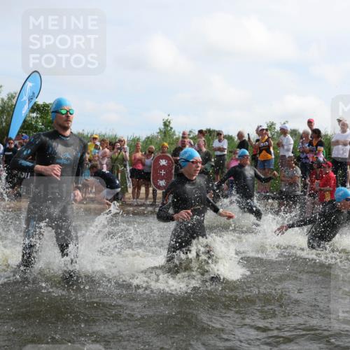 21.06.2026 - Viking Triathlon Michael Strokosch http://msf.ph/oto/9820752 21.06.2026 10:01:31 Schwimmen 13, 26, 28, 51, 62, 145, 300, 311, 359, 500, 551, 568, 576, 627, 665 meine-sportfotos.de
