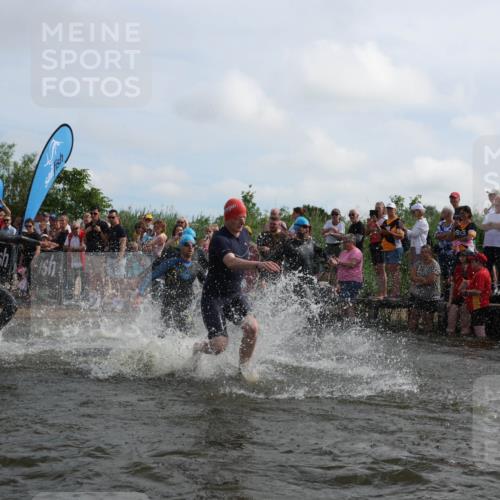 21.06.2026 - Viking Triathlon Michael Strokosch http://msf.ph/oto/9820756 21.06.2026 10:01:35 Schwimmen 13, 26, 62, 109, 113, 161, 278, 300, 311, 359, 551, 568, 576, 627, 633 meine-sportfotos.de