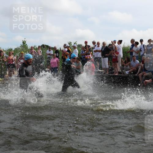 21.06.2026 - Viking Triathlon Michael Strokosch http://msf.ph/oto/9820778 21.06.2026 10:01:45 Schwimmen 38, 109, 113, 161, 194, 278, 285, 332, 343, 391, 432, 543, 621, 633, 644 meine-sportfotos.de