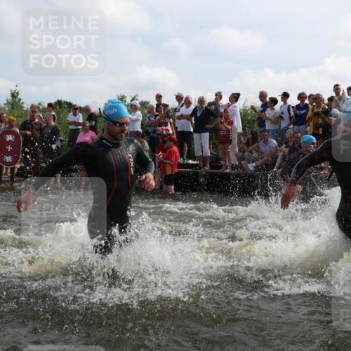 21.06.2026 - Viking Triathlon Michael Strokosch http://msf.ph/oto/9820784 21.06.2026 10:01:46 Schwimmen 38, 109, 113, 161, 194, 278, 285, 332, 343, 391, 432, 543, 621, 633, 644 meine-sportfotos.de