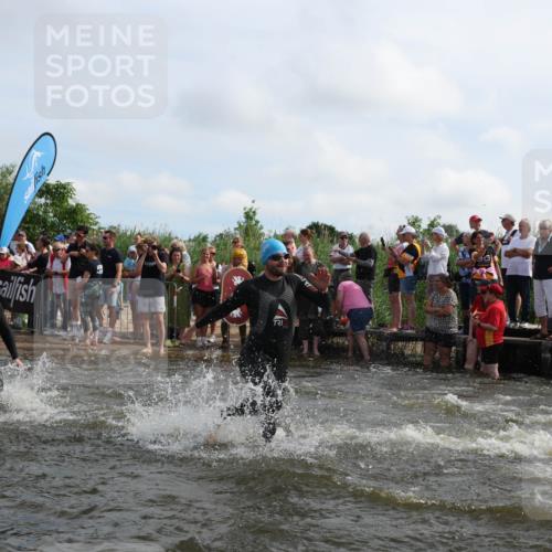 21.06.2026 - Viking Triathlon Michael Strokosch http://msf.ph/oto/9820796 21.06.2026 10:01:51 Schwimmen 30, 38, 194, 238, 265, 285, 332, 343, 391, 432, 543, 621, 644, 648, 664 meine-sportfotos.de