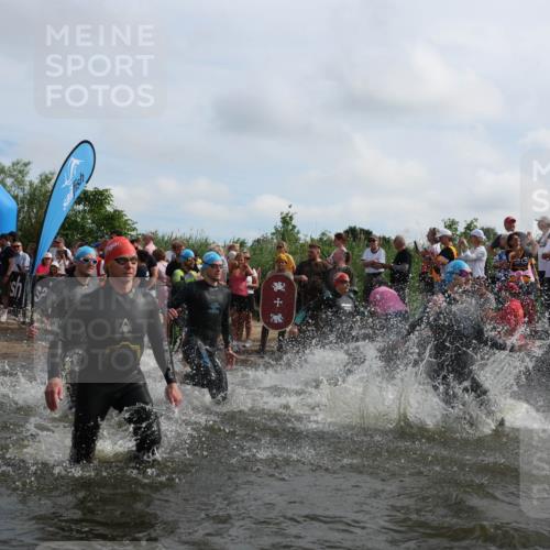 21.06.2026 - Viking Triathlon Michael Strokosch http://msf.ph/oto/9820809 21.06.2026 10:01:59 Schwimmen 30, 43, 55, 221, 226, 238, 265, 380, 394, 446, 524, 606, 625, 648, 664 meine-sportfotos.de