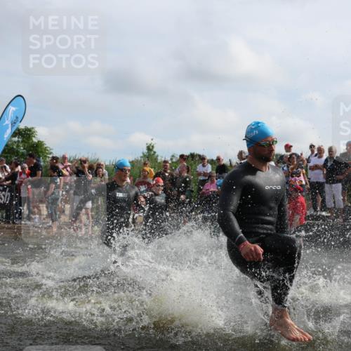 21.06.2026 - Viking Triathlon Michael Strokosch http://msf.ph/oto/9820824 21.06.2026 10:02:05 Schwimmen 43, 55, 90, 154, 221, 226, 380, 394, 410, 446, 501, 524, 606, 625, 660 meine-sportfotos.de