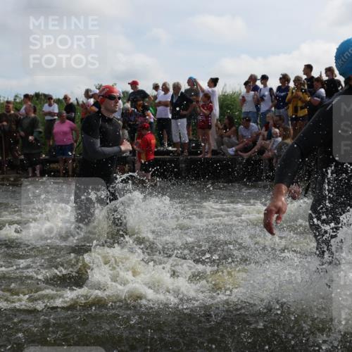 21.06.2026 - Viking Triathlon Michael Strokosch http://msf.ph/oto/9820838 21.06.2026 10:02:11 Schwimmen 43, 90, 102, 152, 154, 226, 410, 438, 446, 501, 524, 536, 537, 625, 660 meine-sportfotos.de