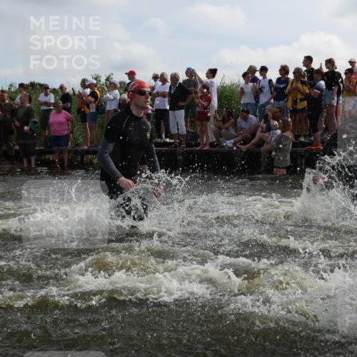 21.06.2026 - Viking Triathlon Michael Strokosch http://msf.ph/oto/9820839 21.06.2026 10:02:11 Schwimmen 43, 90, 102, 152, 154, 226, 410, 438, 446, 501, 524, 536, 537, 625, 660 meine-sportfotos.de