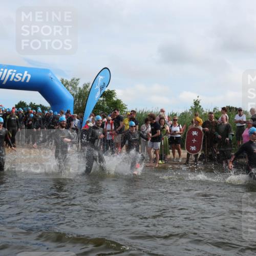 21.06.2026 - Viking Triathlon Michael Strokosch http://msf.ph/oto/9820842 21.06.2026 10:02:14 Schwimmen 47, 87, 90, 102, 136, 152, 154, 410, 438, 490, 501, 536, 537, 655, 660 meine-sportfotos.de