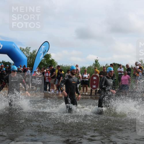 21.06.2026 - Viking Triathlon Michael Strokosch http://msf.ph/oto/9820849 21.06.2026 10:02:16 Schwimmen 47, 87, 90, 102, 136, 152, 154, 410, 438, 490, 501, 536, 537, 655, 660 meine-sportfotos.de