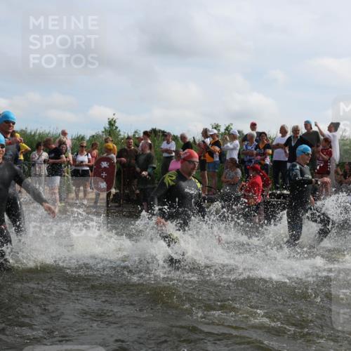21.06.2026 - Viking Triathlon Michael Strokosch http://msf.ph/oto/9820859 21.06.2026 10:02:20 Schwimmen 47, 87, 102, 136, 142, 152, 255, 360, 392, 430, 438, 490, 536, 537, 655 meine-sportfotos.de