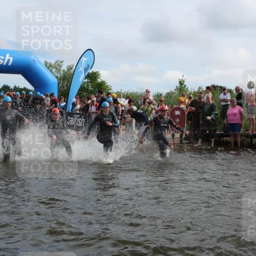 21.06.2026 - Viking Triathlon Michael Strokosch http://msf.ph/oto/9820881 21.06.2026 10:02:29 Schwimmen 83, 100, 126, 142, 220, 255, 325, 360, 392, 430, 513, 560, 579, 604, 651 meine-sportfotos.de